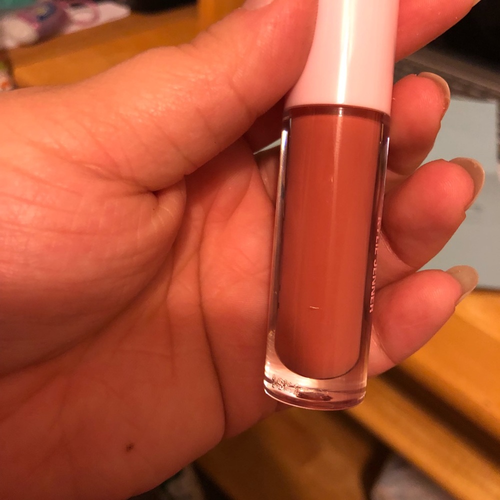 SNATCHED KYLIE COSMETICS HIGH SHINE GLOSS - Picture 3 of 4